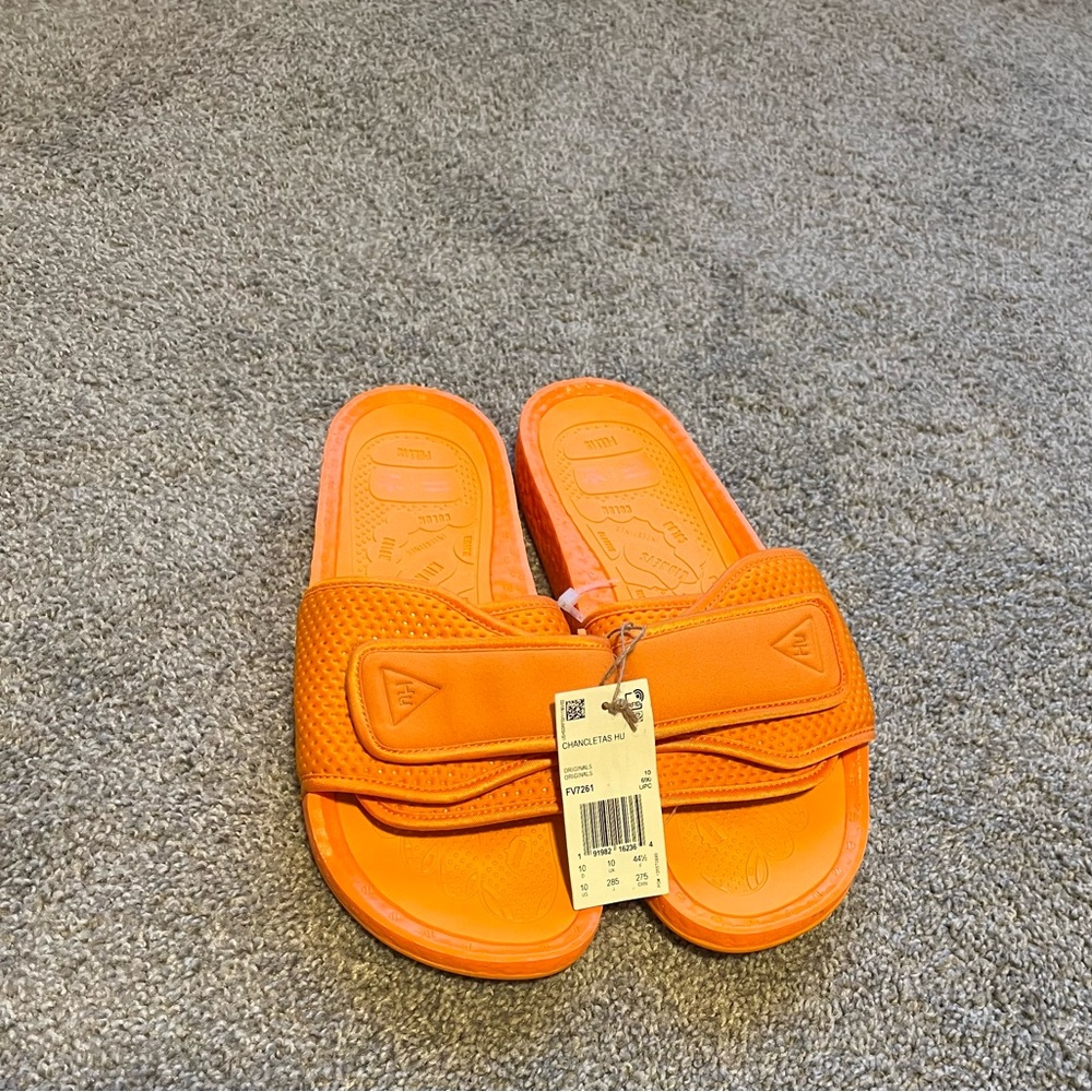 Adidas Pharrell Williams Hu Chanvketas Orange SZ 10 NWT style code FV261